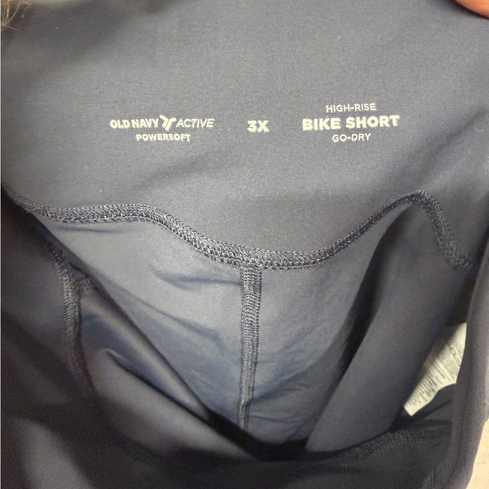 Old Navy Women's Dark Blue Bike Shorts - Picture 4 of 4